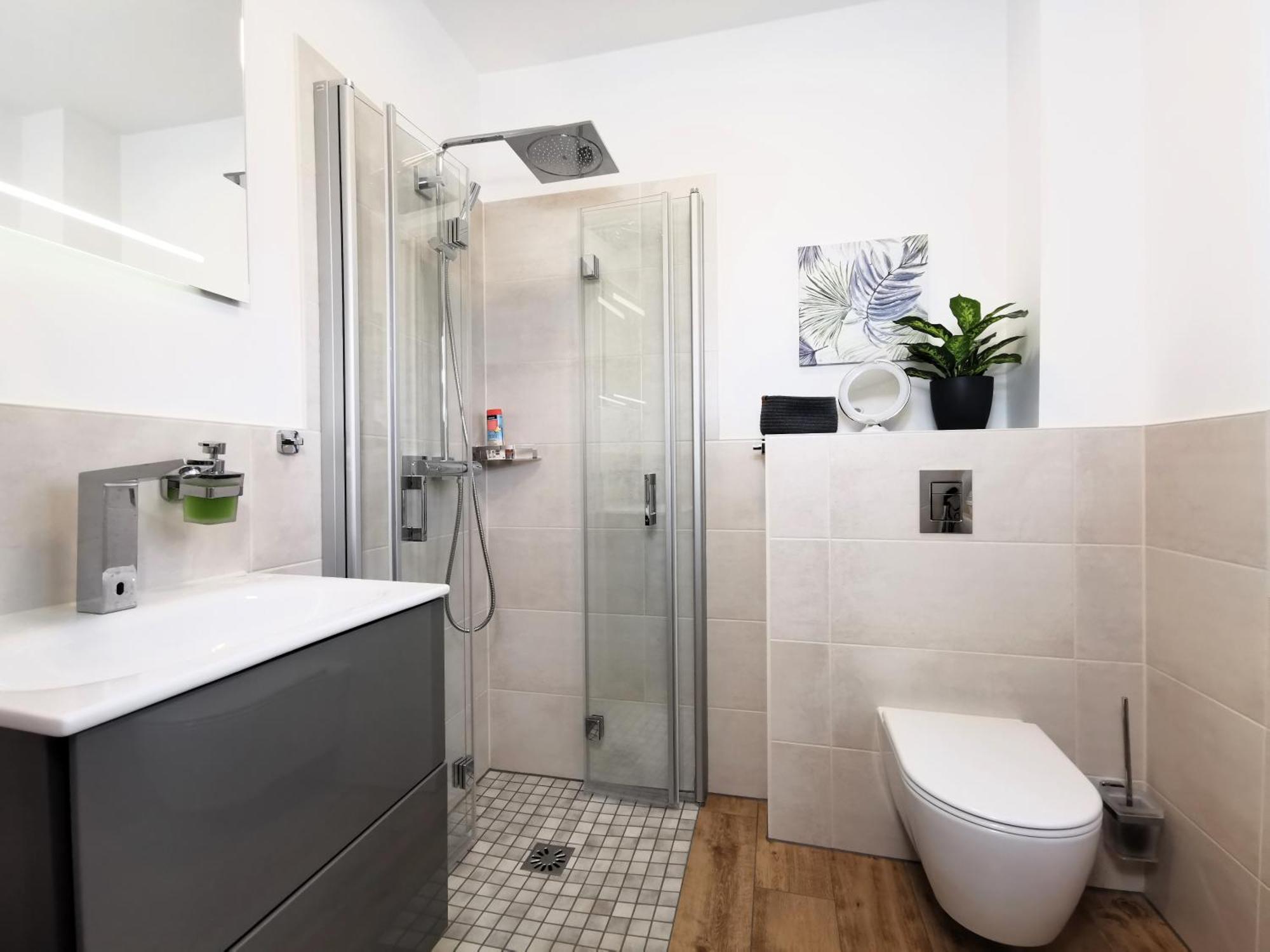 Bohnapartments Luxury Villa Berlin - 210Qm - Wintergarten - Kamin - 4 Kostenlose Parkplaetze - 6 Schlafzimmer - Neubau - Luxusausstattung Birkenwerder Extérieur photo